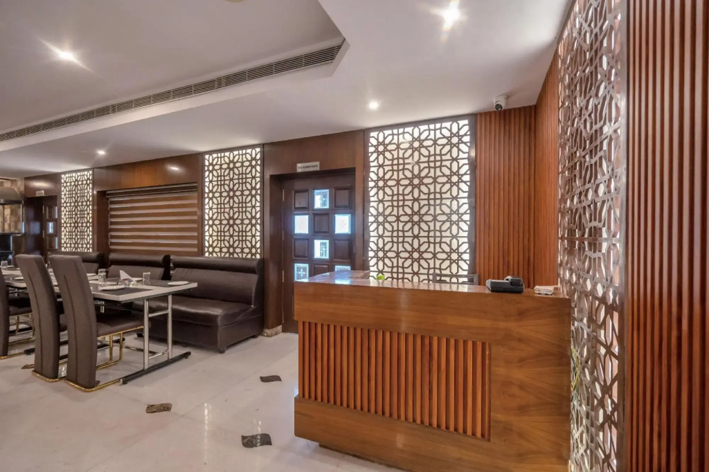 Hotel Ragavendra Residency
