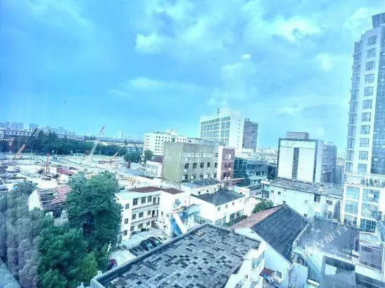 Super 8 Kunshan Renmin Road Pedestrian Street