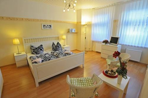 Apartments Kolo 77