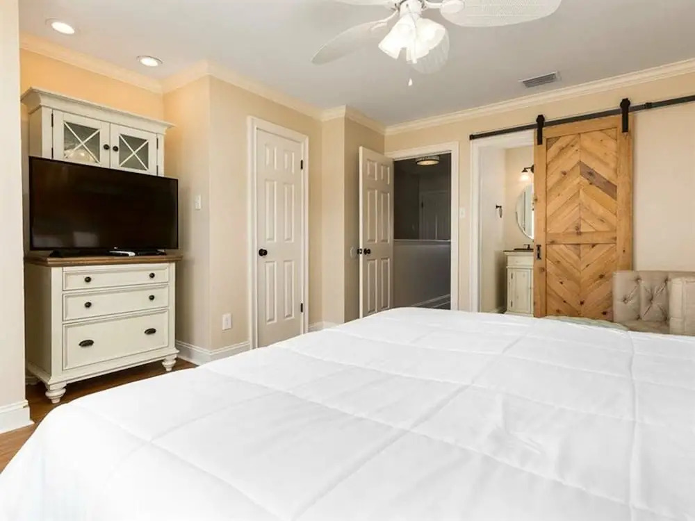 Aqua 99 by Meyer Vacation Rentals