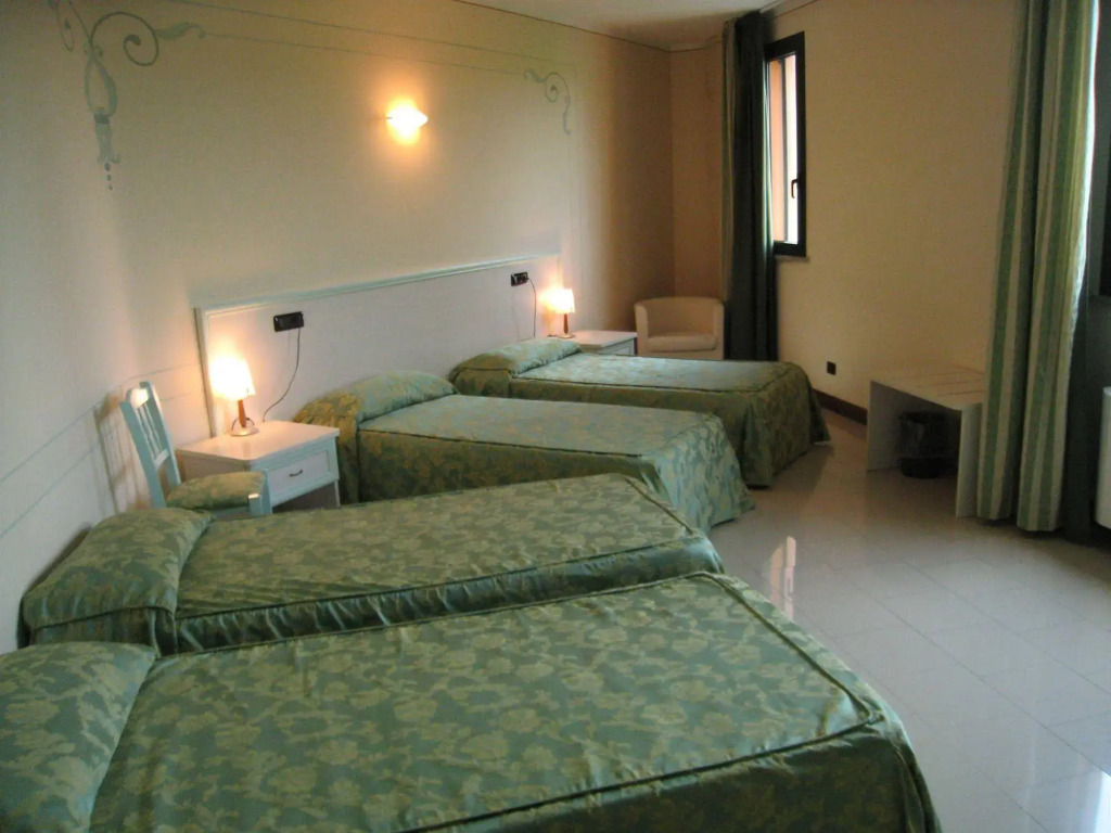 Eden Hotel