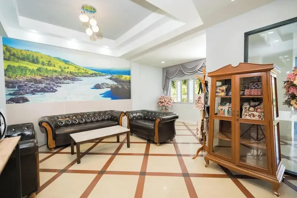 Top Inn Hotel