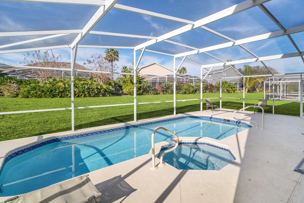 Hampton Estates 439, Davenport , US