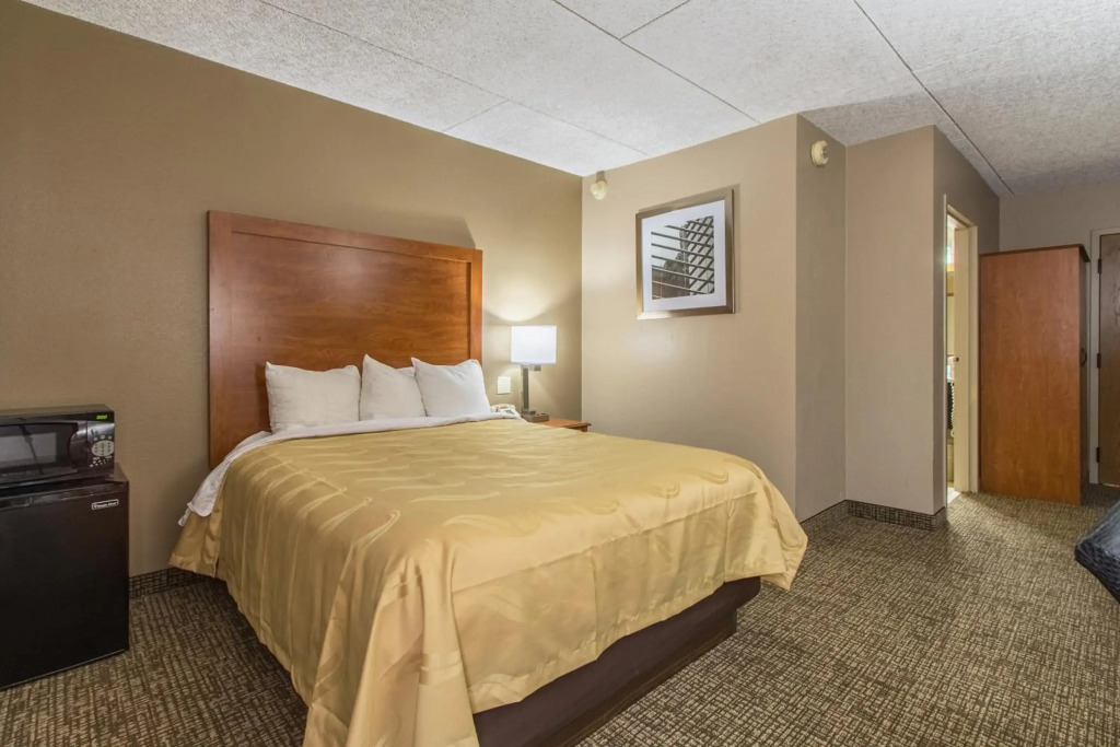 GreenRidge Hotel