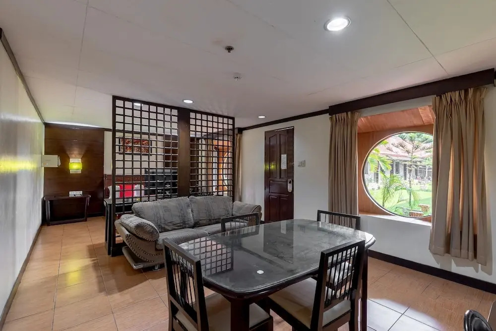 Check Inn Bacolod by RedDoorz