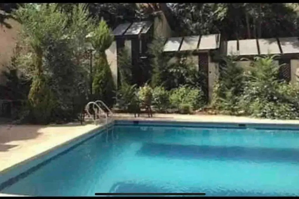 Spacious Amman flat with garden and Pool