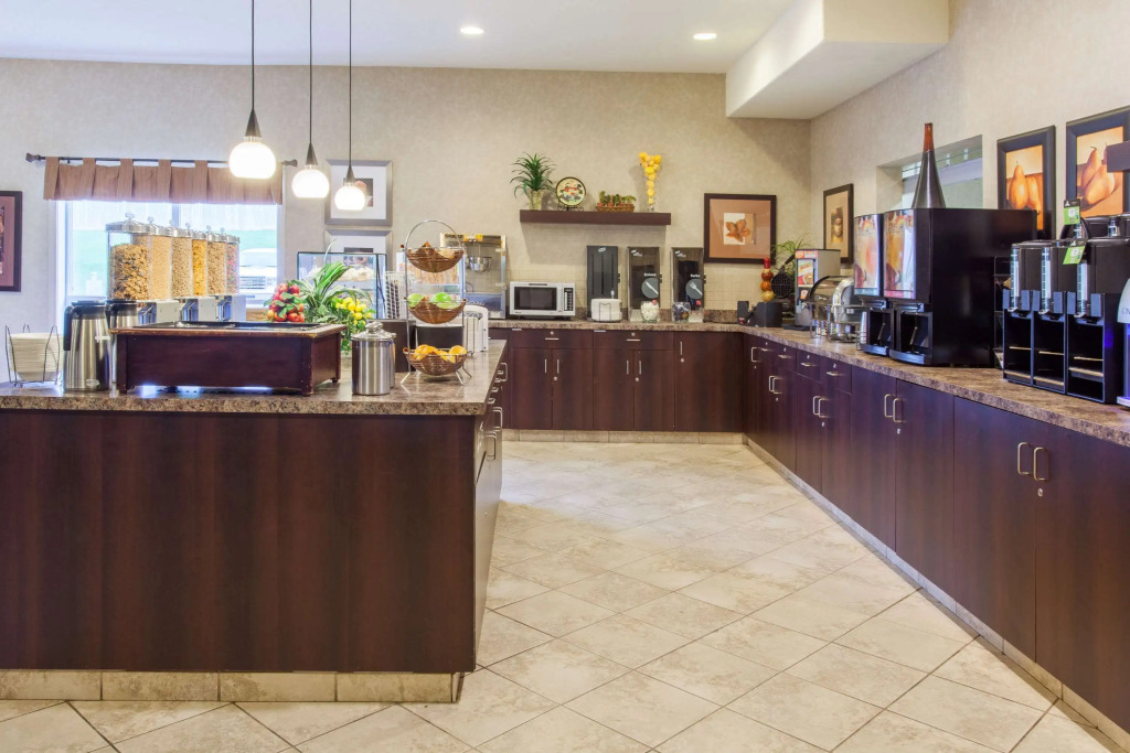 Ramada by Wyndham Camrose