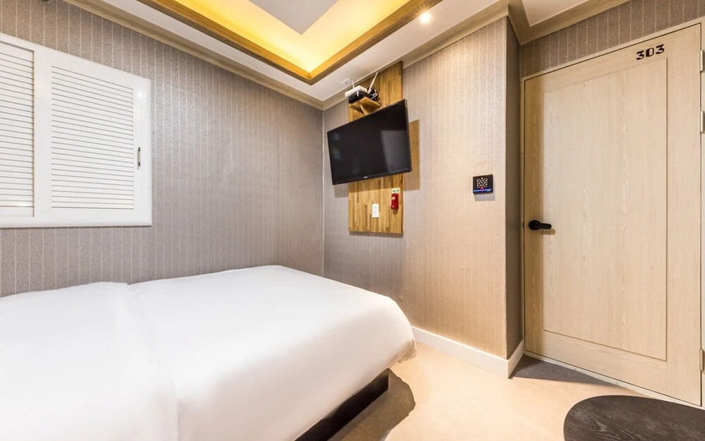 Yongsan Sharp Hotel