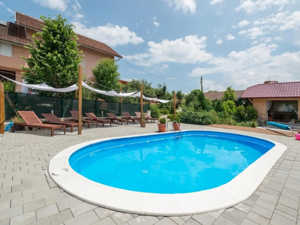 San - With Pool - A1