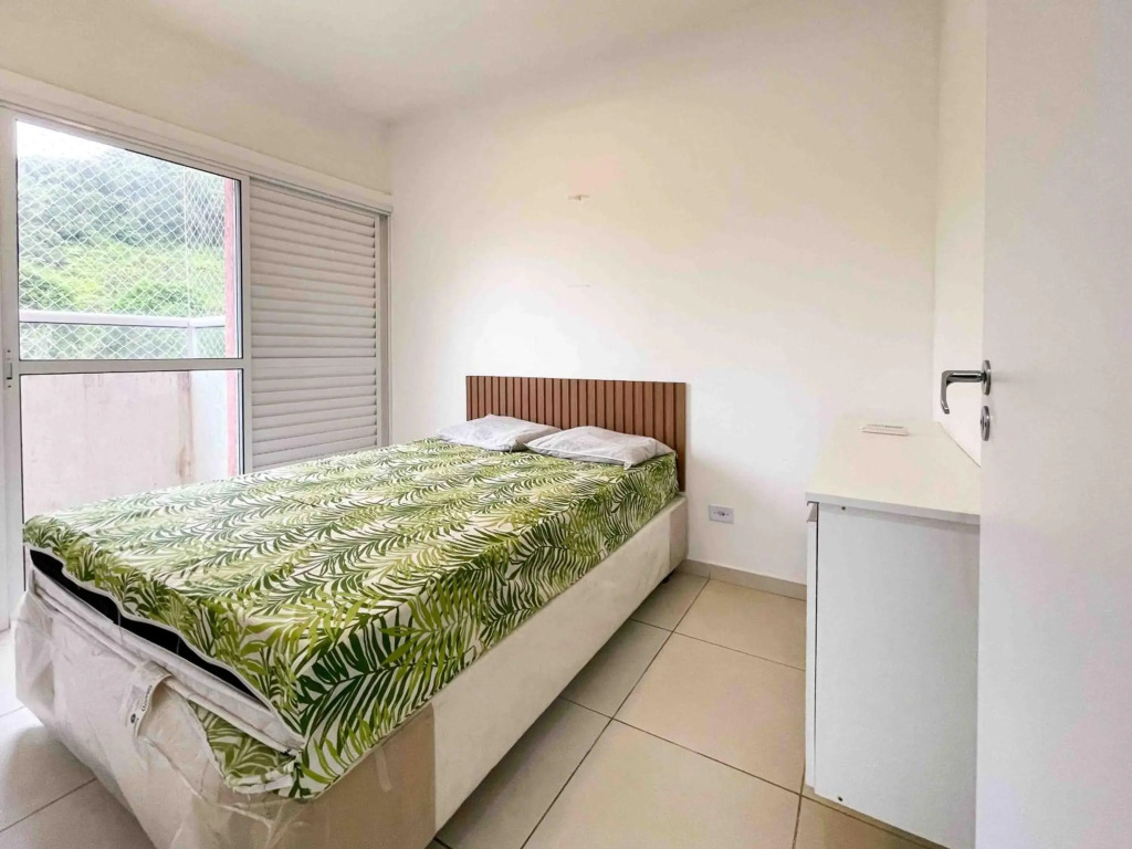 Apartamento Ubatuba, AR, Varanda Gourmet, Piscinas e 300mt Praia