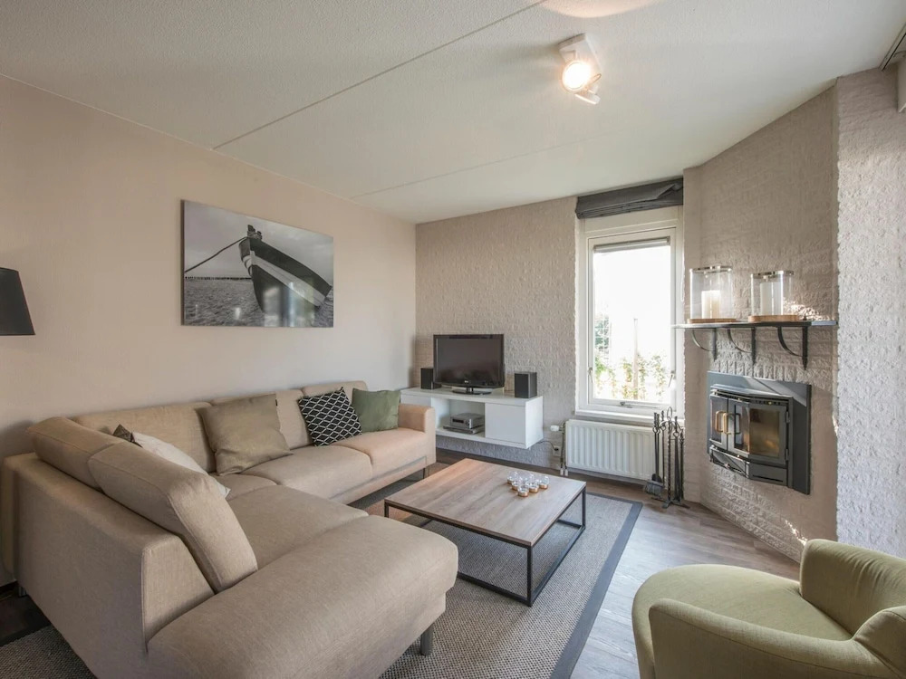 Holiday Home w/ Sauna Near Beach