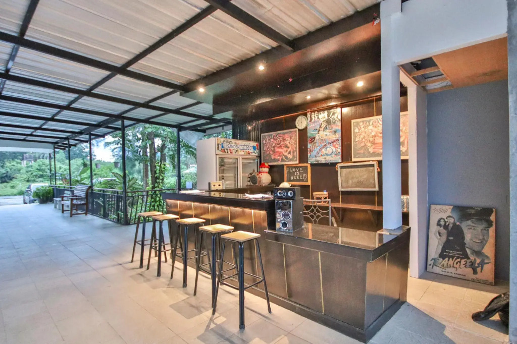 Praewa Villas Naiyang Phuket
