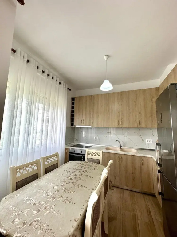 Lovely 2-bed Apartment in Gjiri i Lalzit