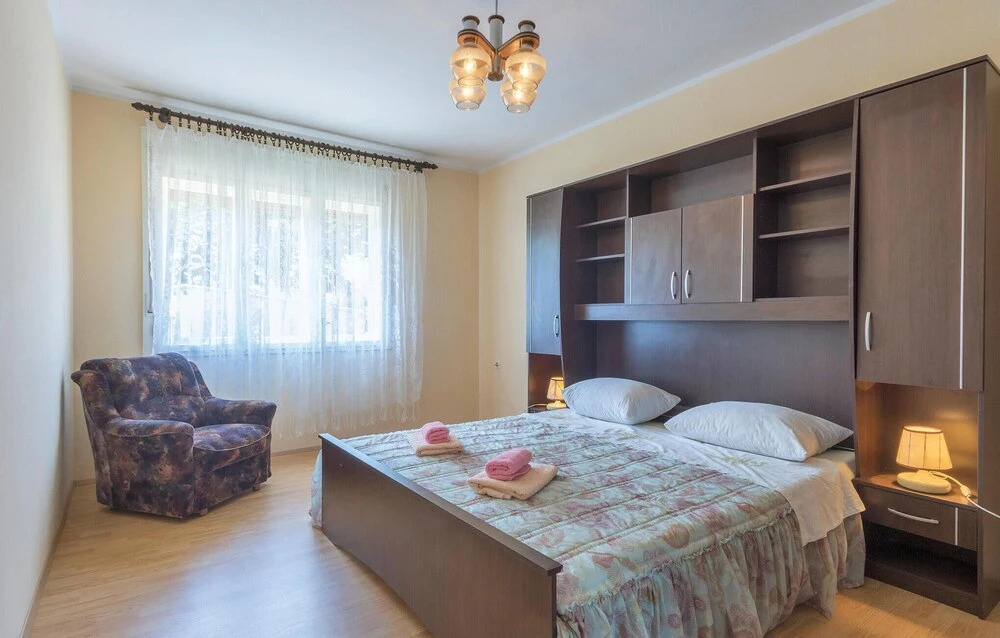 Nice Home in Marcana With Wifi and 2 Bedrooms