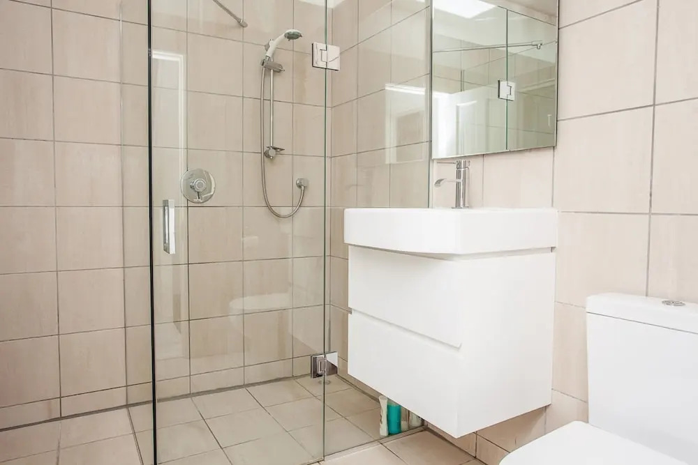 Bright 3 Bedroom Home in Clapham South