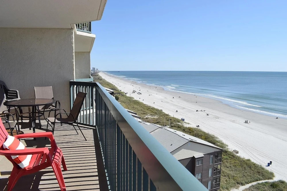 Ashworth 1006 2 Bedroom Condo by RedAwning, North Myrtle Beach