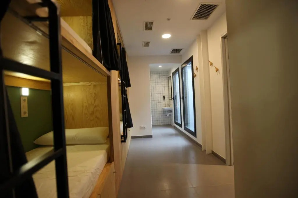 VTZ The Botanic Hostel
