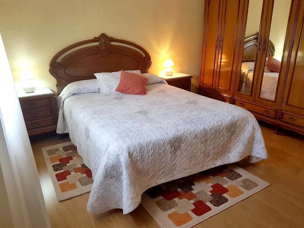 House With 3 Bedrooms in Avín, With Furnished Terrace and Wifi