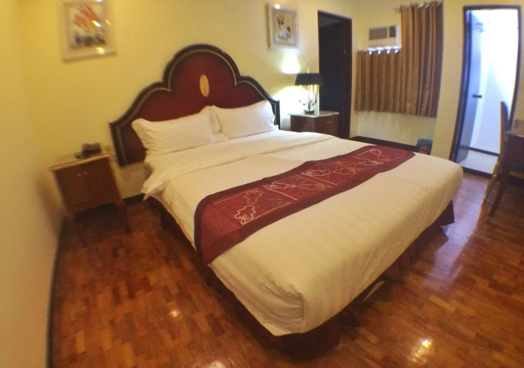 Rainbowland Hotel