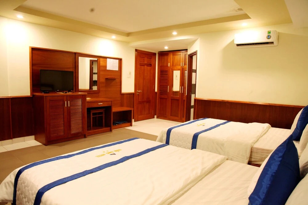 Tran Long Hotel