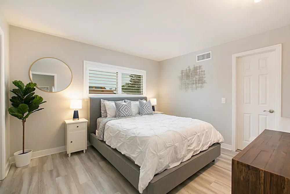San Diego Oasis W/ Private Pool, Spa, & Pool Table Home
