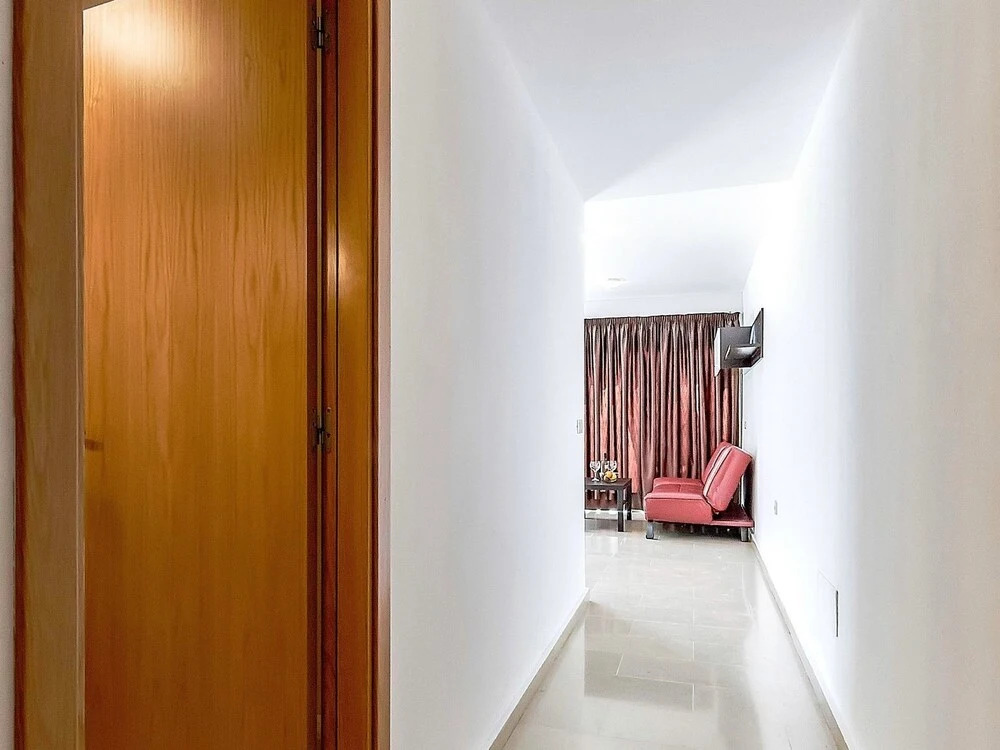 La Flora Apartments