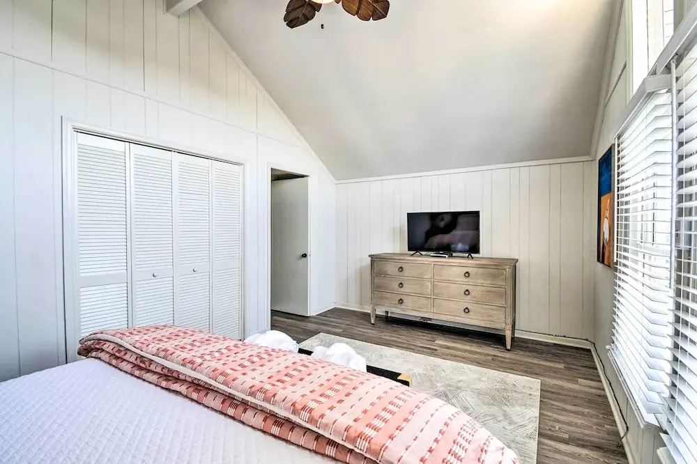 Kitty Hawk Coastal Escape w/ Updated Interior!