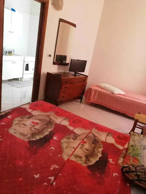 Apartment with one bedroom in Ischia with wonderful sea view and terrace 20 m from the beach