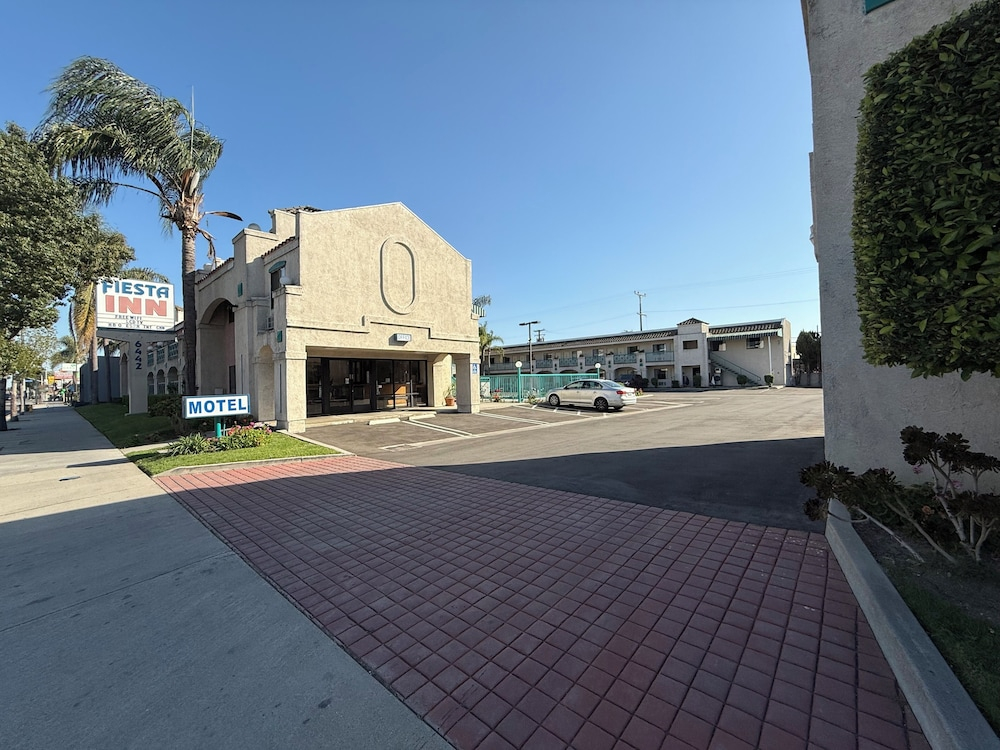 Fiesta Inn Los Angeles - Bell Gardens