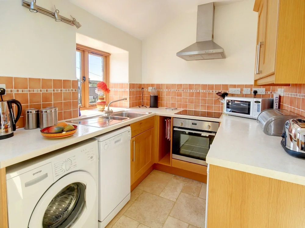 Romantic Holiday Home in Croyde near Beach