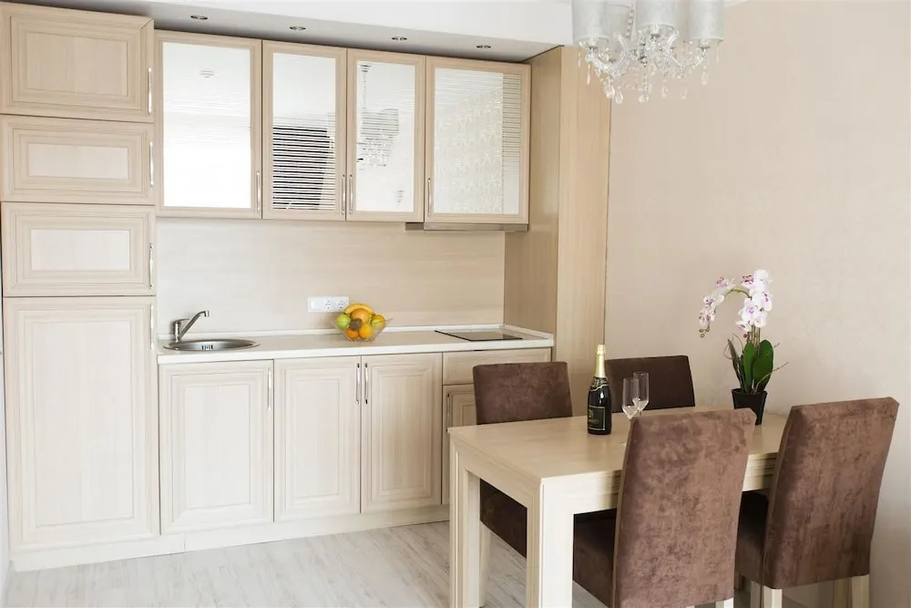 Apartcomplex Harmony Suites