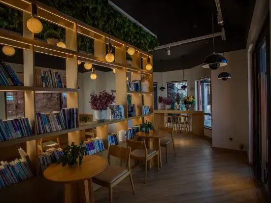 eStay Residence (Fuxian Lake International Tourist Resort store)