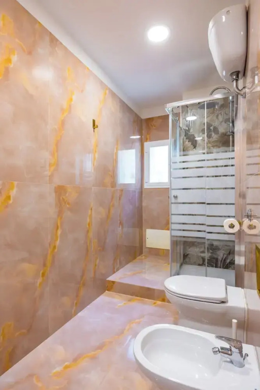 Essentia Home