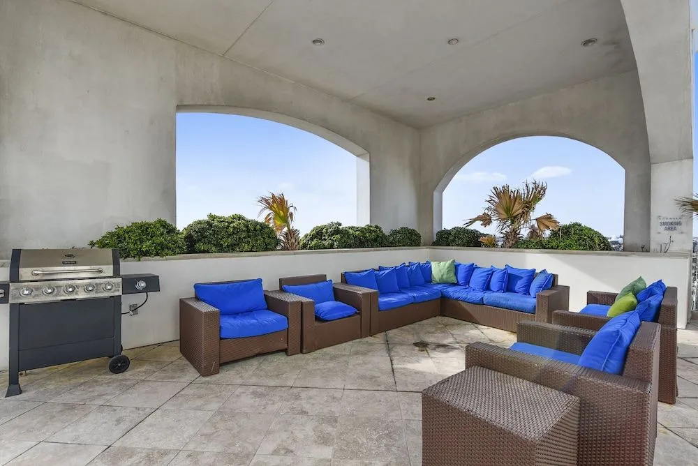 Emerald 1111 by Ryson Vacation Rentals