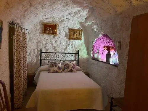 Casa Cueva La Fuente