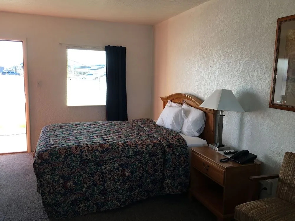 Circle S Lodge