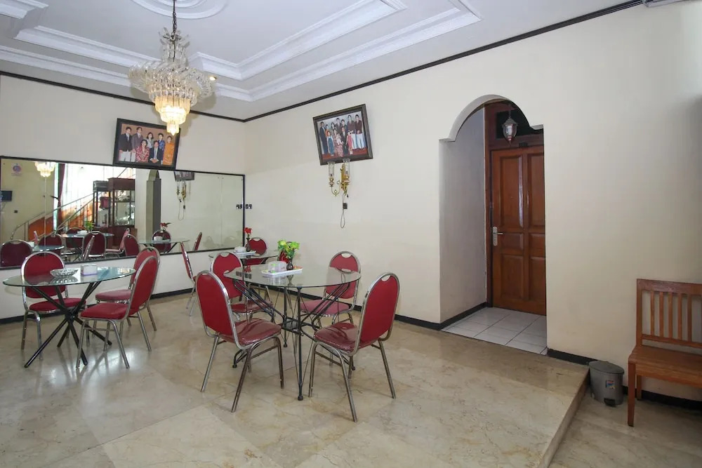 Airy Eco Syariah Kemang Selatan Delapan C3 Bangka Jakarta