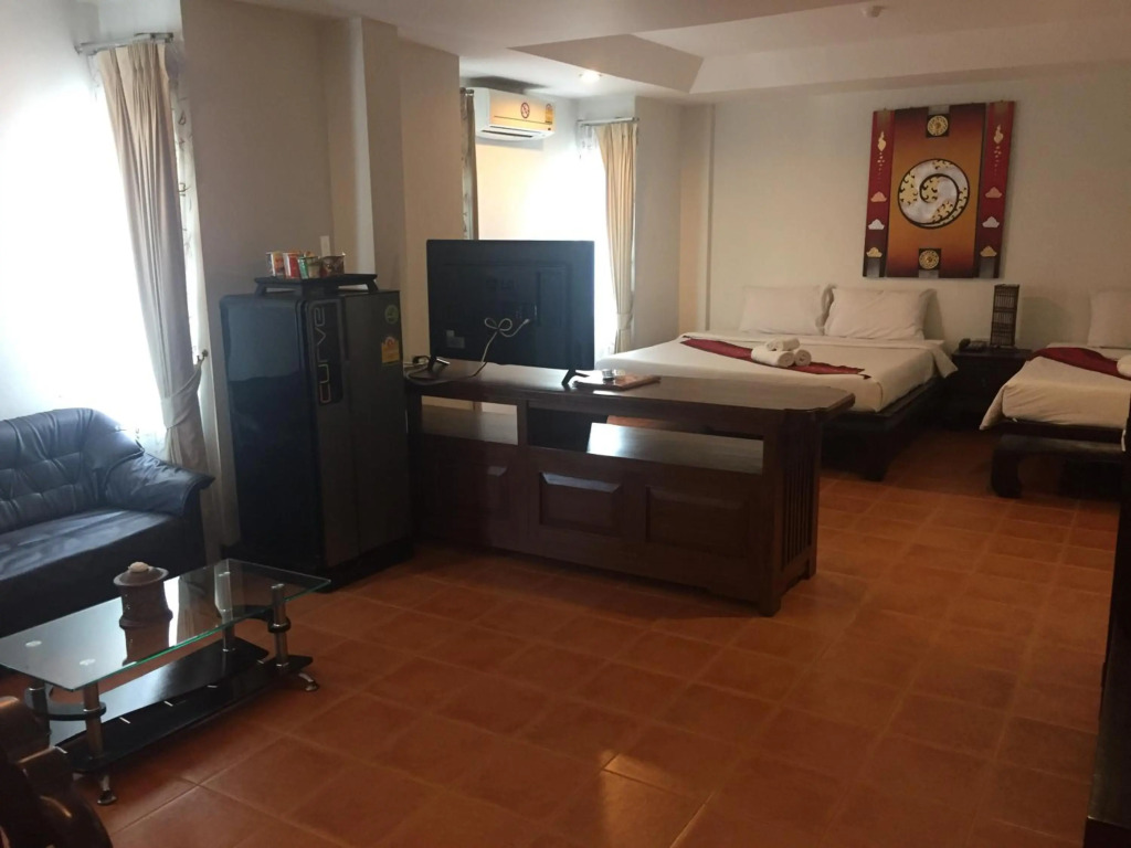 Wangburapa Grand Hotel