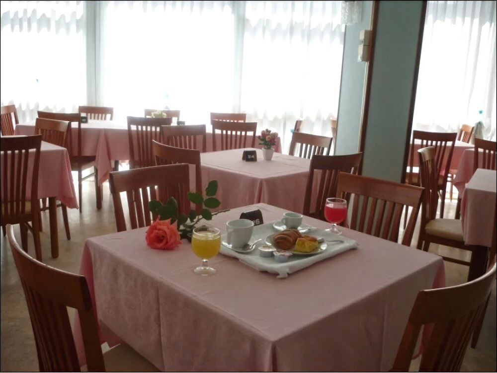 Hotel Maena
