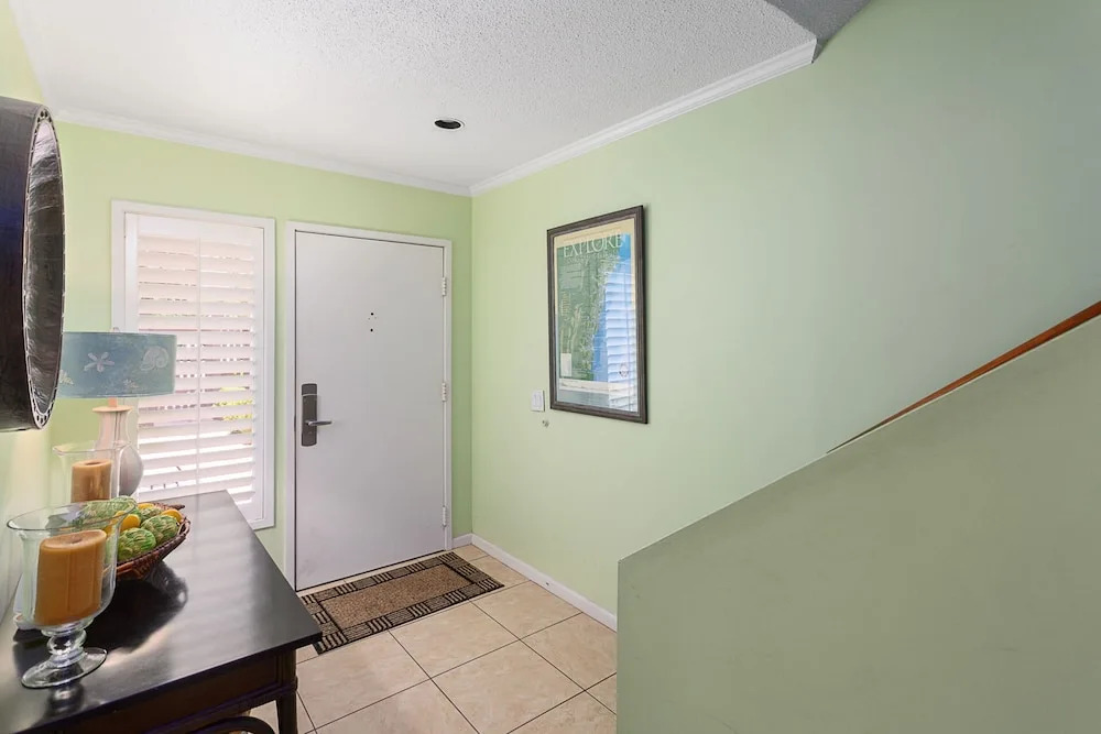 543 Beachview Drive by Hodnett Cooper