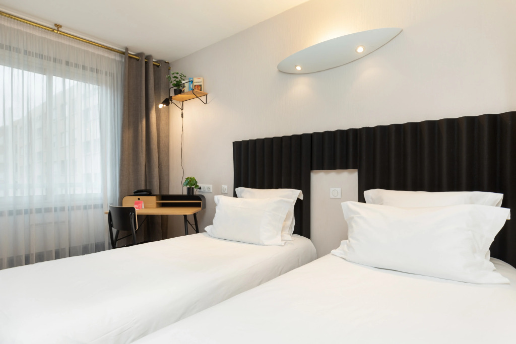 Hôtel Chromatics & Restaurant Hill Club by HappyCulture