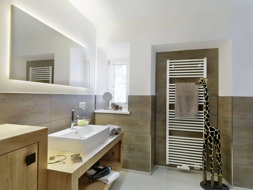 Riedz Apartments Innsbruck- Zentrales Apartmenthaus mit grüner Oase