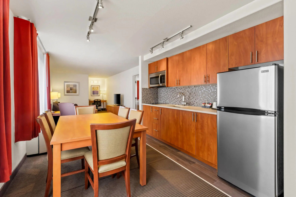 Wingate by Wyndham Calgary South