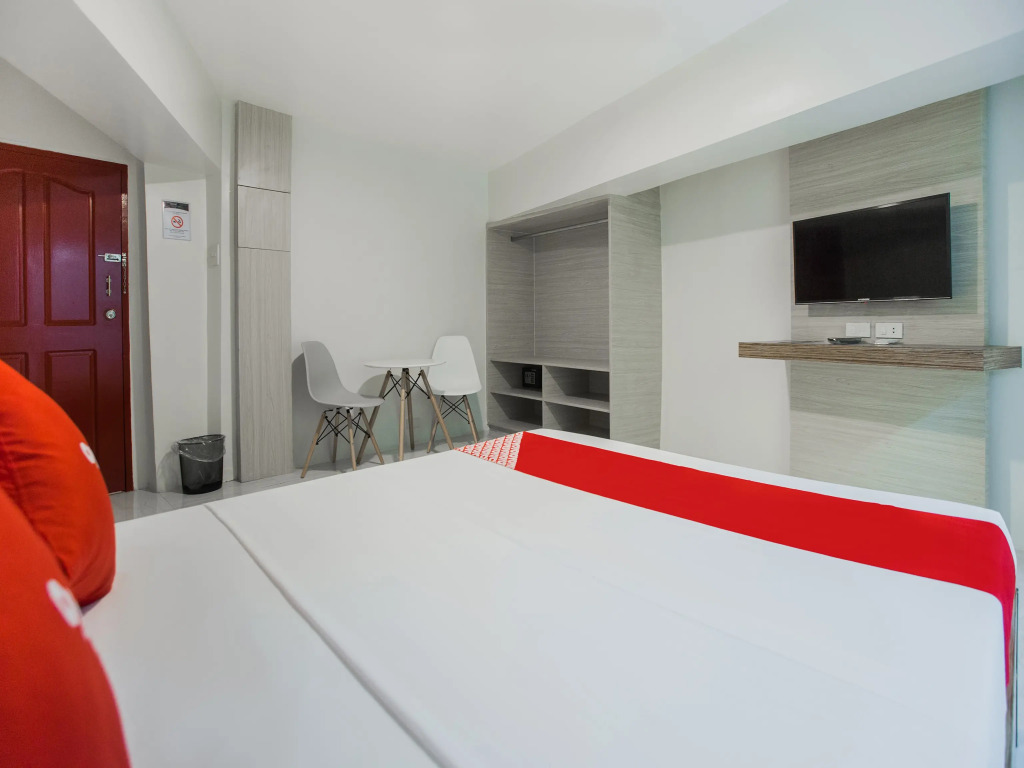 Circuit Hostel