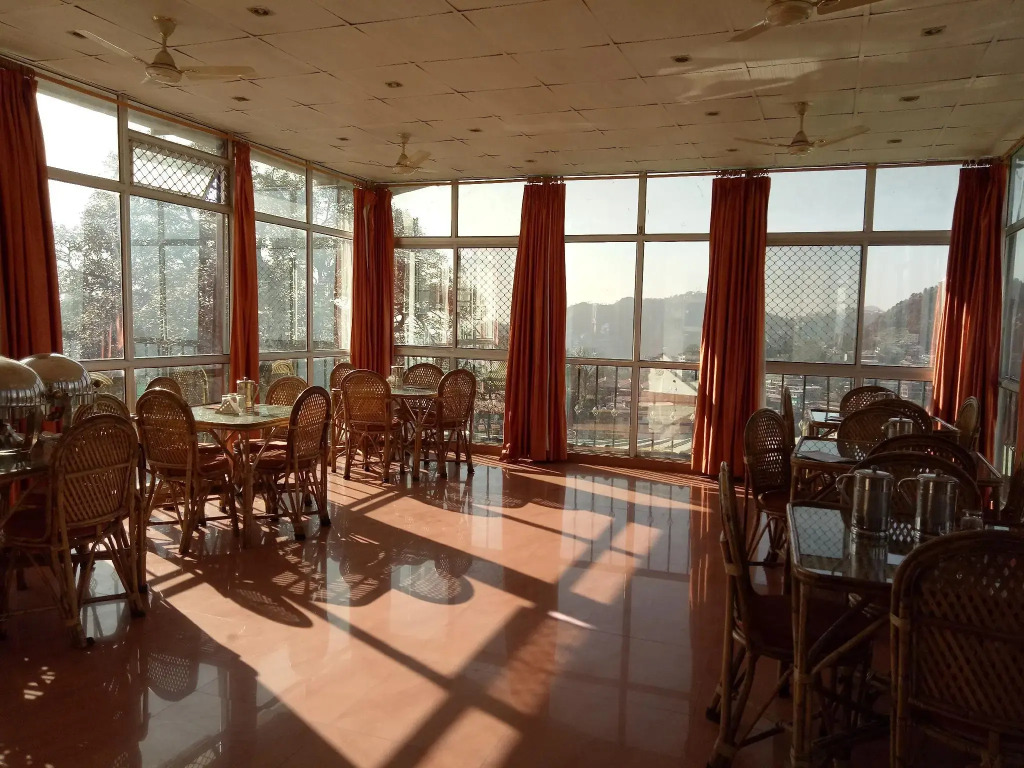 OYO 13243 Hotel City Castle