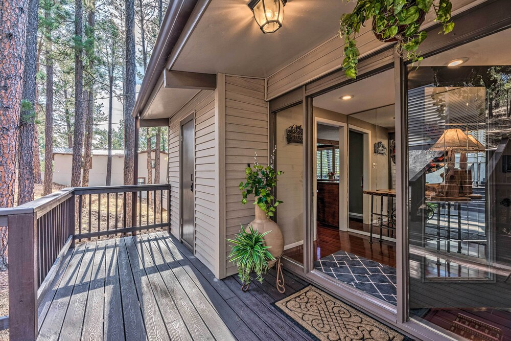 Hot Tub, Game Room & Sauna: Ruidoso Hideaway!