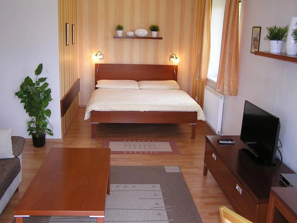 Gonda Apartments