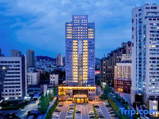 Zhe Fei Hotel (Qingdao Wusi Square Wanda Plaza Branch)