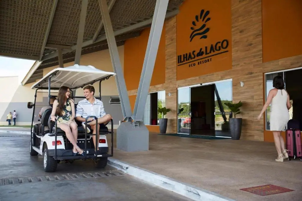 Apartamento em Caldas Novas - Estrutura de Resort localizado a beira do Lago Corumbá V