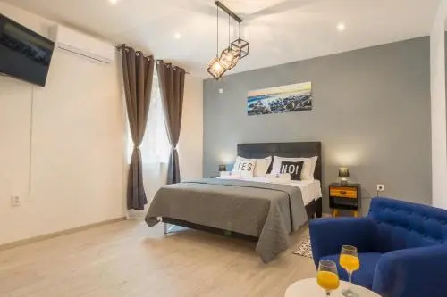 S&S rooms